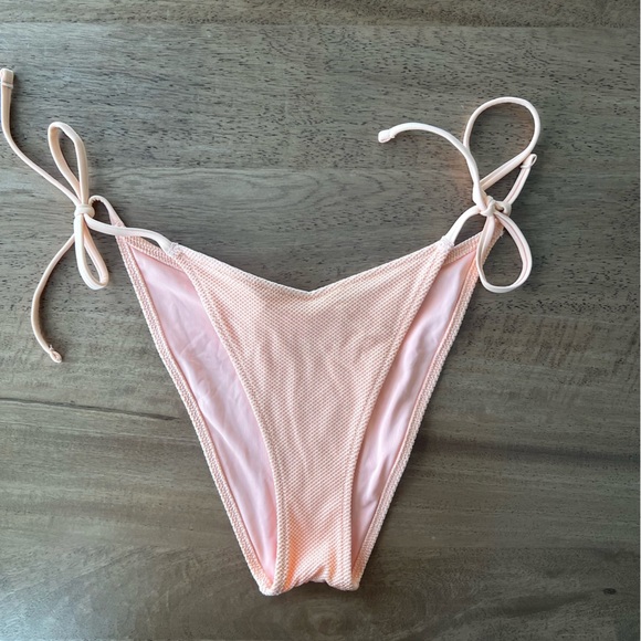 NWT Aerie Peach Textured Fabric String Bikini Bottom - Picture 1 of 1